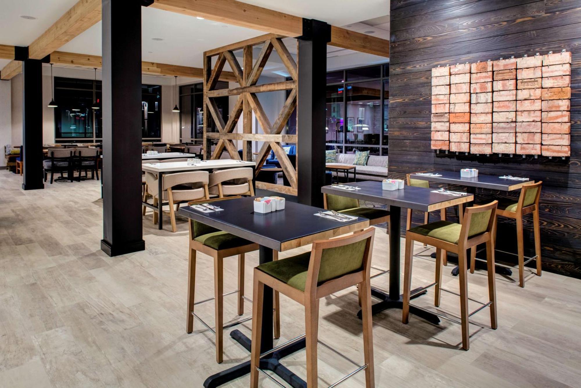 Hilton Garden Inn Джексон Экстерьер фото
