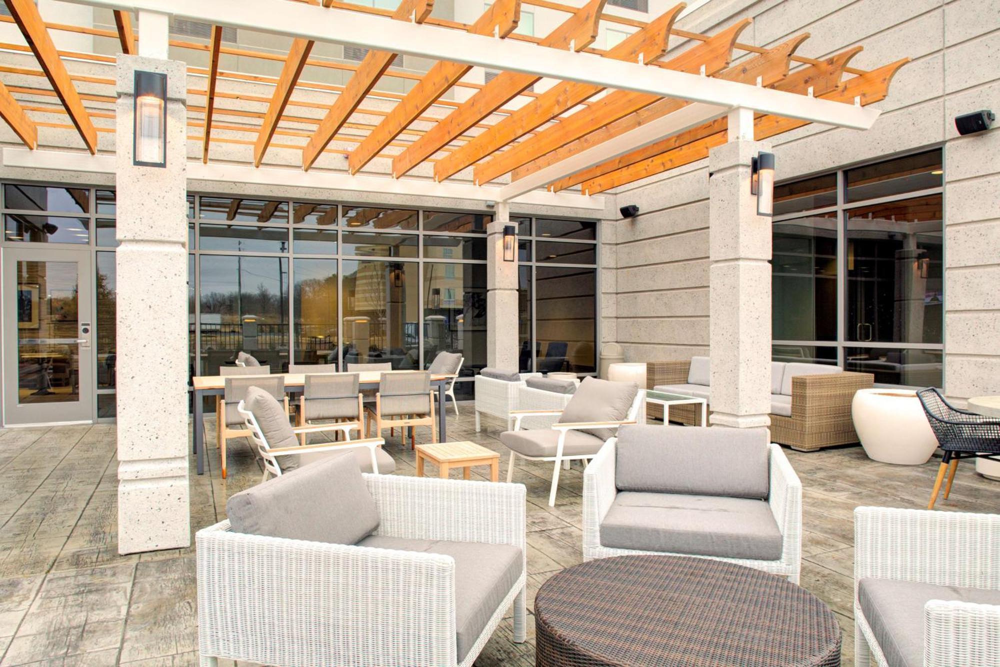Hilton Garden Inn Джексон Экстерьер фото
